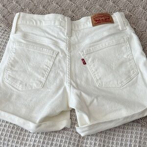 Levi's Women's Cream Jean Shorts